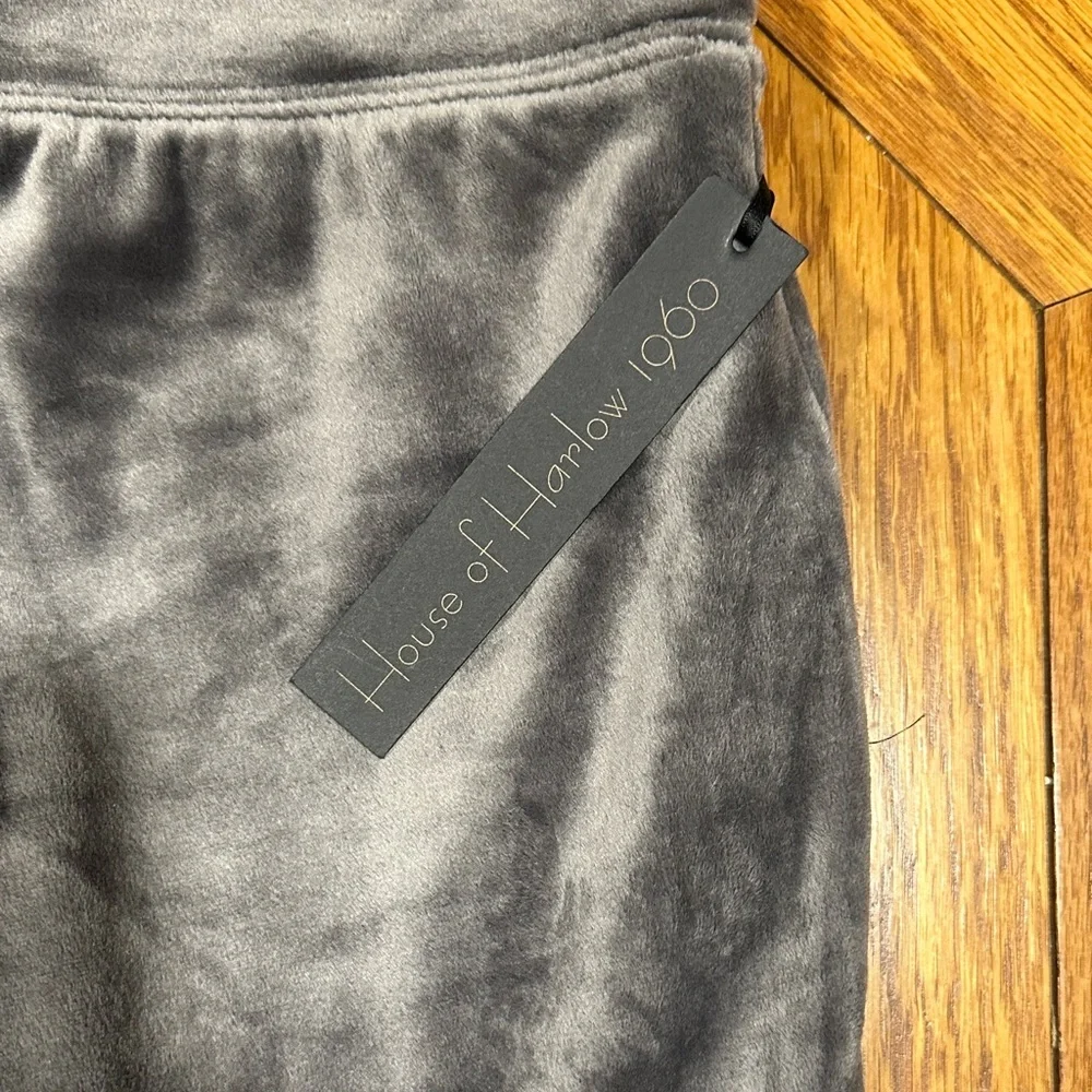 *HOUSE OF HARLOW 1960* Plush Velour Pants NWT Size Medium